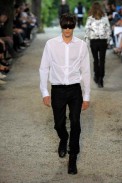 desfiles-diorhommes-parisverao2009menrtw-139