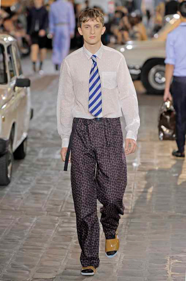 desfiles-dvn-parisverao2009menrtw-113