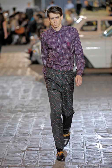 desfiles-dvn-parisverao2009menrtw-124