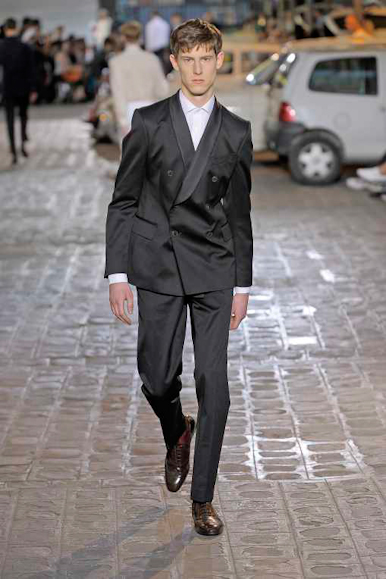 desfiles-dvn-parisverao2009menrtw-140