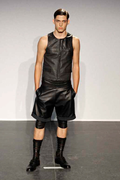 desfiles-givenchy-parisverao2009menrtw-103