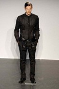 desfiles-givenchy-parisverao2009menrtw-106
