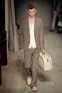 desfiles-hermes-parisverao2009menrtw-100