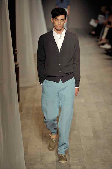 desfiles-hermes-parisverao2009menrtw-113