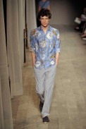 desfiles-hermes-parisverao2009menrtw-116