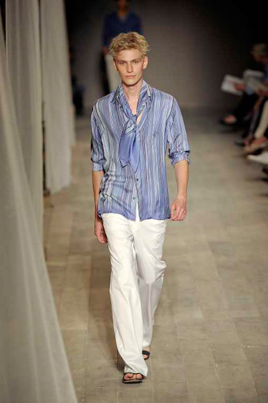 desfiles-hermes-parisverao2009menrtw-120