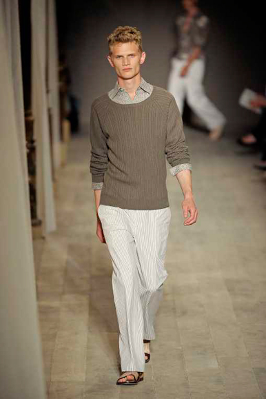 desfiles-hermes-parisverao2009menrtw-130