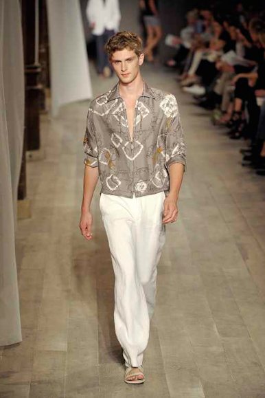 desfiles-hermes-parisverao2009menrtw-131