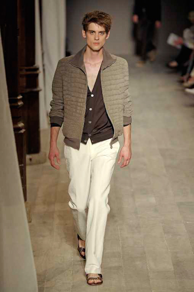 desfiles-hermes-parisverao2009menrtw-133