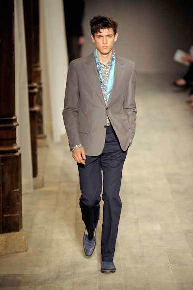 desfiles-hermes-parisverao2009menrtw-136