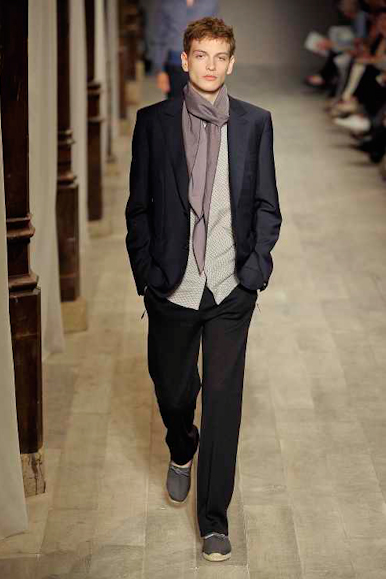 desfiles-hermes-parisverao2009menrtw-137