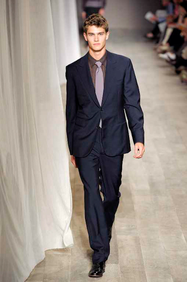 desfiles-hermes-parisverao2009menrtw-139