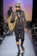 desfiles-jpgaultier-parisverao2009menrtw-103