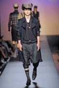 desfiles-jpgaultier-parisverao2009menrtw-104