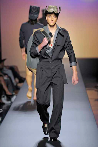 desfiles-jpgaultier-parisverao2009menrtw-107