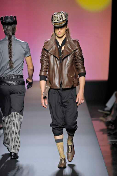 desfiles-jpgaultier-parisverao2009menrtw-113
