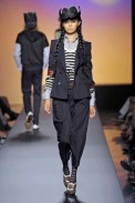 desfiles-jpgaultier-parisverao2009menrtw-139