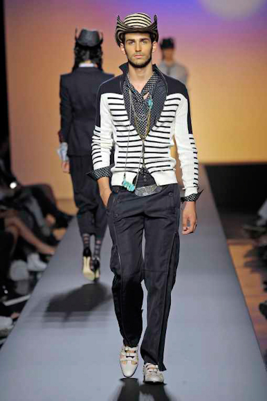 desfiles-jpgaultier-parisverao2009menrtw-140