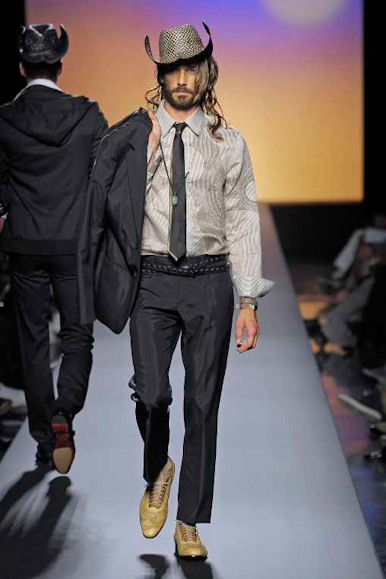 desfiles-jpgaultier-parisverao2009menrtw-149
