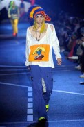 desfiles-jgalliano-parisverao2009menrtw-103