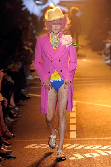desfiles-jgalliano-parisverao2009menrtw-138