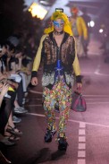 desfiles-jgalliano-parisverao2009menrtw-156