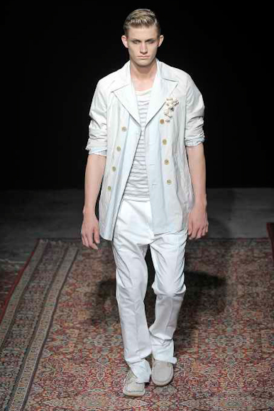 desfiles-kenzo-parisverao2009menrtw-112