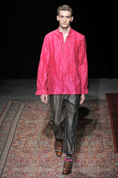 desfiles-kenzo-parisverao2009menrtw-126
