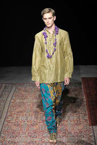 desfiles-kenzo-parisverao2009menrtw-130