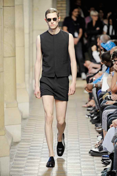 desfiles-rafsimons-parisverao2009menrtw-104