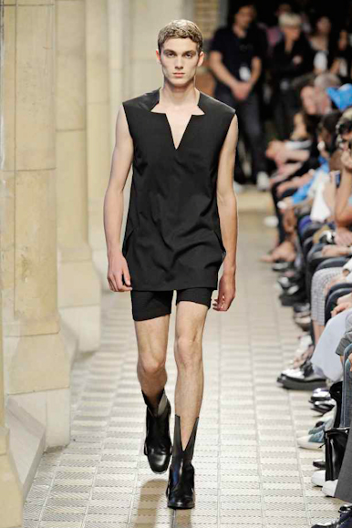 desfiles-rafsimons-parisverao2009menrtw-106
