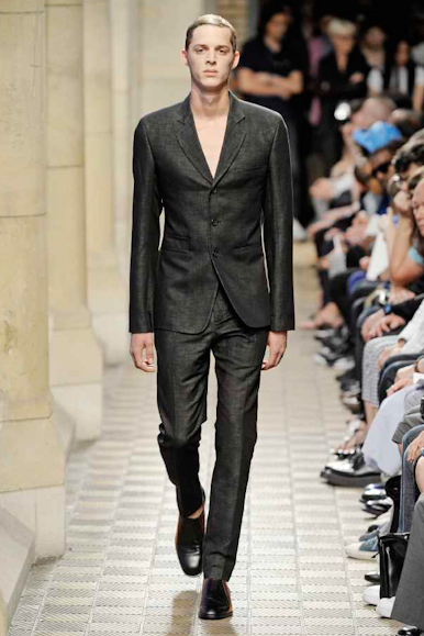desfiles-rafsimons-parisverao2009menrtw-112
