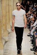 desfiles-rafsimons-parisverao2009menrtw-117