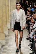 desfiles-rafsimons-parisverao2009menrtw-127