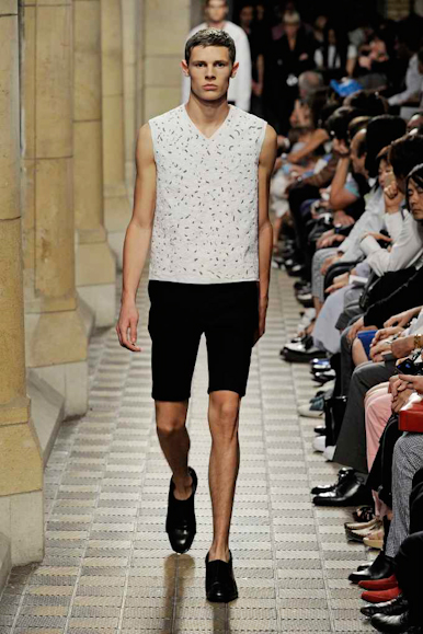 desfiles-rafsimons-parisverao2009menrtw-129