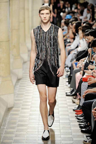 desfiles-rafsimons-parisverao2009menrtw-138