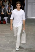 desfiles-lvuitton-parisverao2009menrtw-100