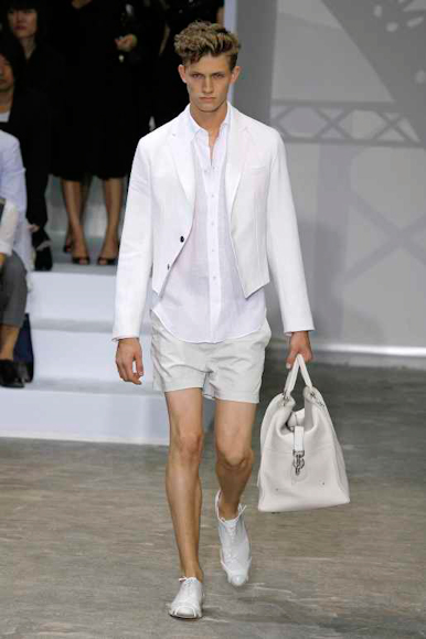 desfiles-lvuitton-parisverao2009menrtw-101