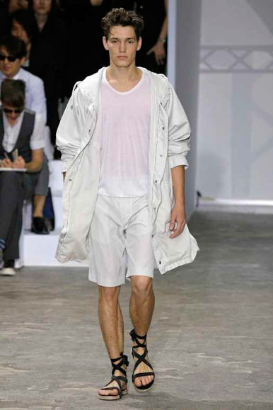 desfiles-lvuitton-parisverao2009menrtw-107