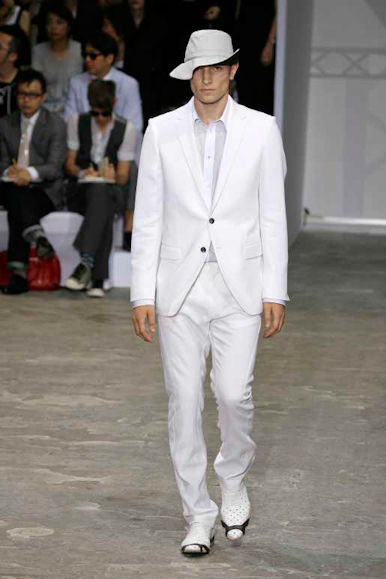 desfiles-lvuitton-parisverao2009menrtw-111