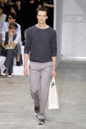 desfiles-lvuitton-parisverao2009menrtw-117