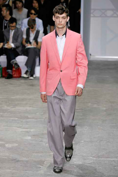 desfiles-lvuitton-parisverao2009menrtw-122