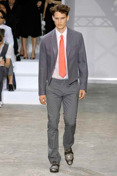 desfiles-lvuitton-parisverao2009menrtw-125