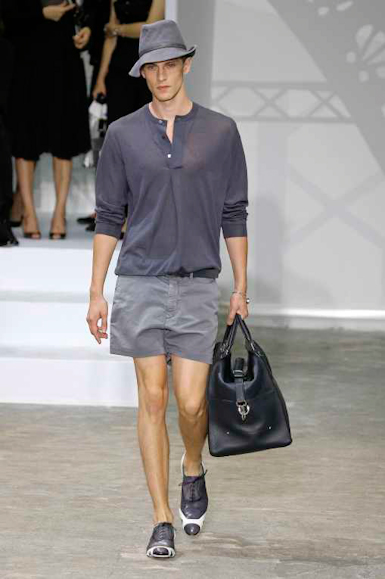desfiles-lvuitton-parisverao2009menrtw-130