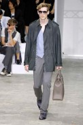 desfiles-lvuitton-parisverao2009menrtw-134