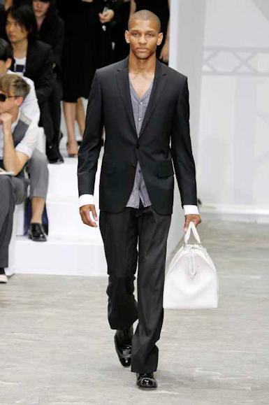 desfiles-lvuitton-parisverao2009menrtw-145