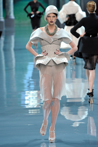 desfiles-diorcouture-parisinverno2008hc-102