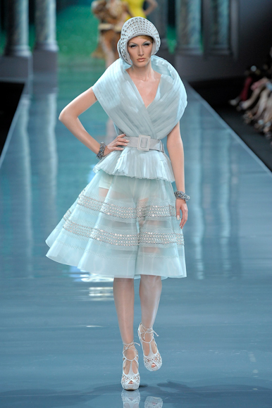 desfiles-diorcouture-parisinverno2008hc-119