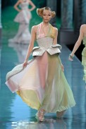 desfiles-diorcouture-parisinverno2008hc-132