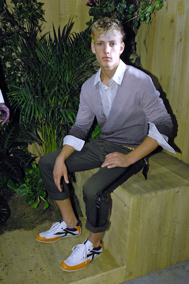 desfiles-kenzo-parisverao2008men-108
